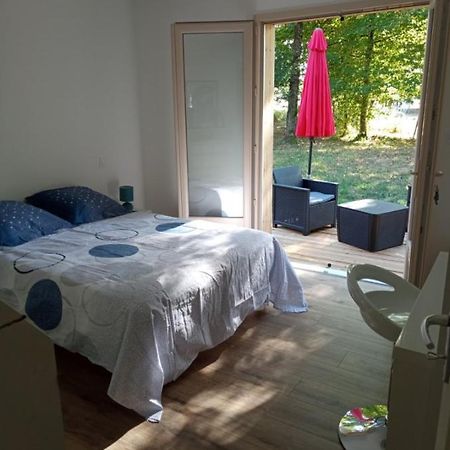 Chambre Au Calme Entouree Par La Nature. 韦泽尔河畔圣莱昂 外观 照片
